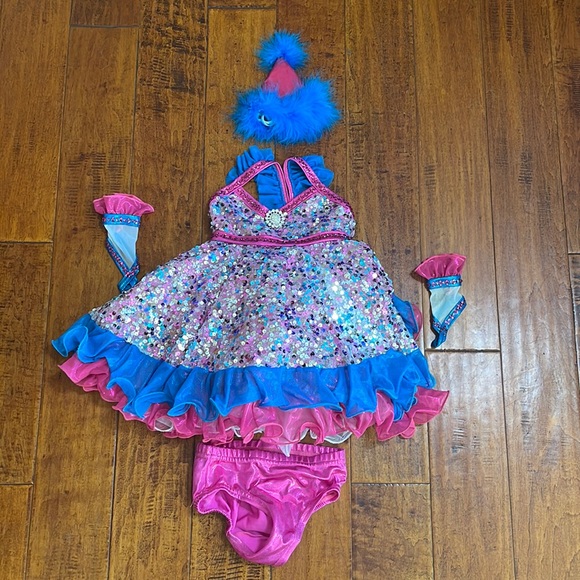 Custom Details Dancewear costume size CS. Bottoms are CM. Perfect condition. - Picture 4 of 12